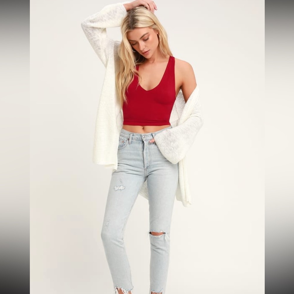 Lulu's Red V-Neck Ribbed Crop Tank - Picture 3 of 8